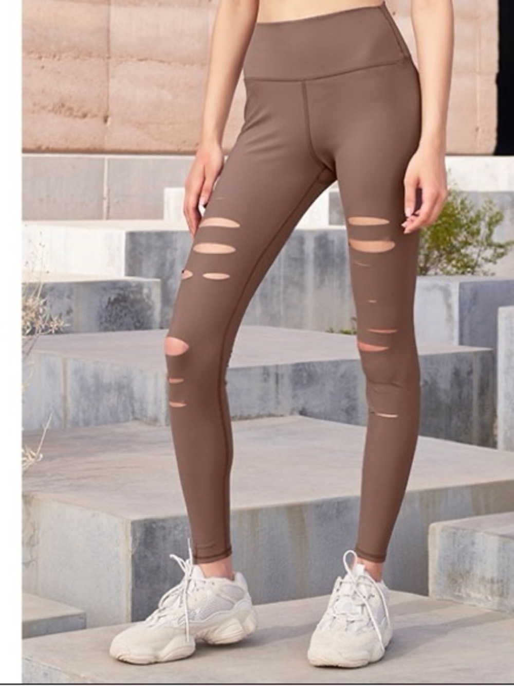 Alo High-Rise Ripped Leggings in Mauve L